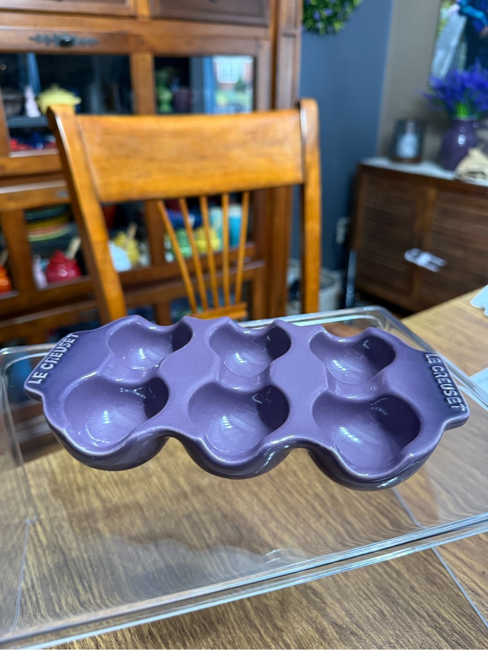 Le Creuset cassis Egg Tray - 6-egg Stoneware Holder